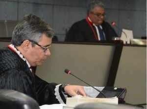 Desembargador Paulo Velten, relator do processo.