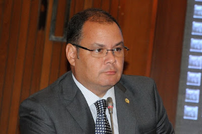 Ex-deputado estadual Rogério Cafeteira.